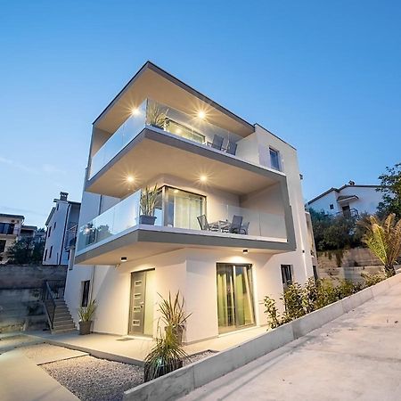 Villa Apartments Lela Rabac Exterior photo