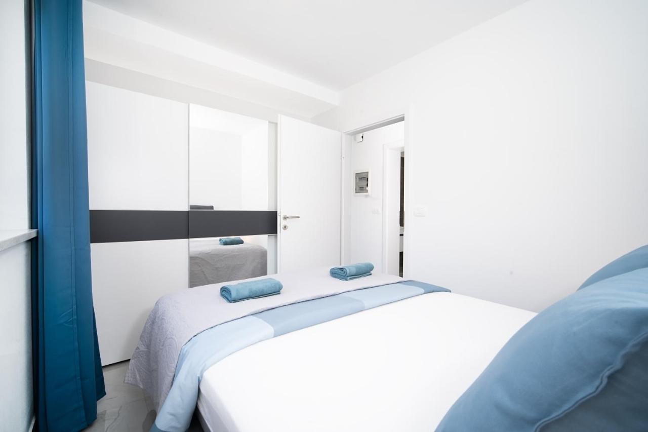 Villa Apartments Lela Rabac Exterior photo
